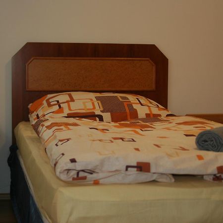 Art Star Hotel Hostivice Εξωτερικό φωτογραφία