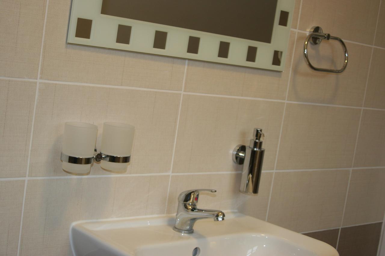 Art Star Hotel Hostivice Εξωτερικό φωτογραφία
